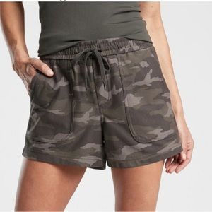 Athleta Farallon Short. Color camo. Size 16.